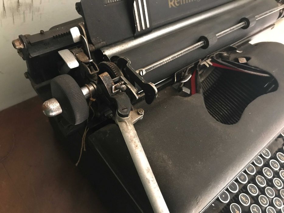 Maquina de escrever Remington antiga