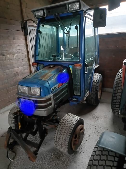 Iseki 2115 4x4 z pługiem do odśnieżania