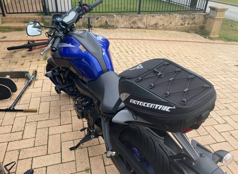 Сумка на мотоцикл 37 л водонепроницаемая мотосумка мото рюкзак