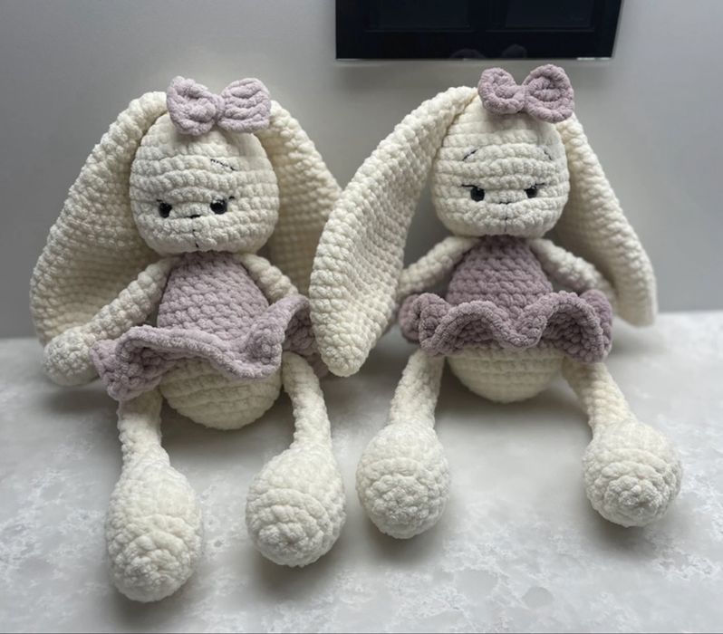 Króliczki na szydełku dla bliźniaczek