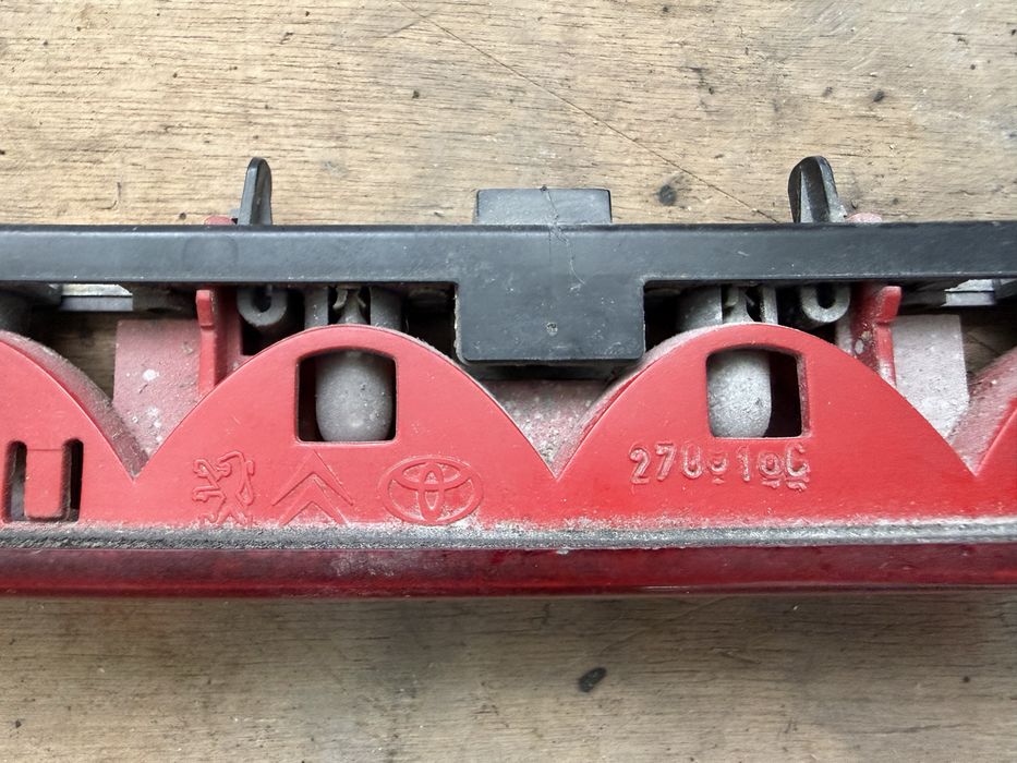 Farolim 3º Stop Original - Peugeot 107 / Citroën C1 / Toyota Aygo