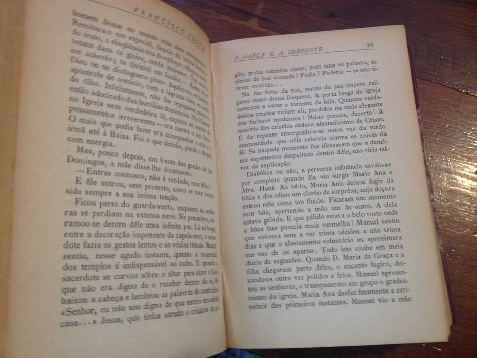 Francisco Costa - A garça e a serpente