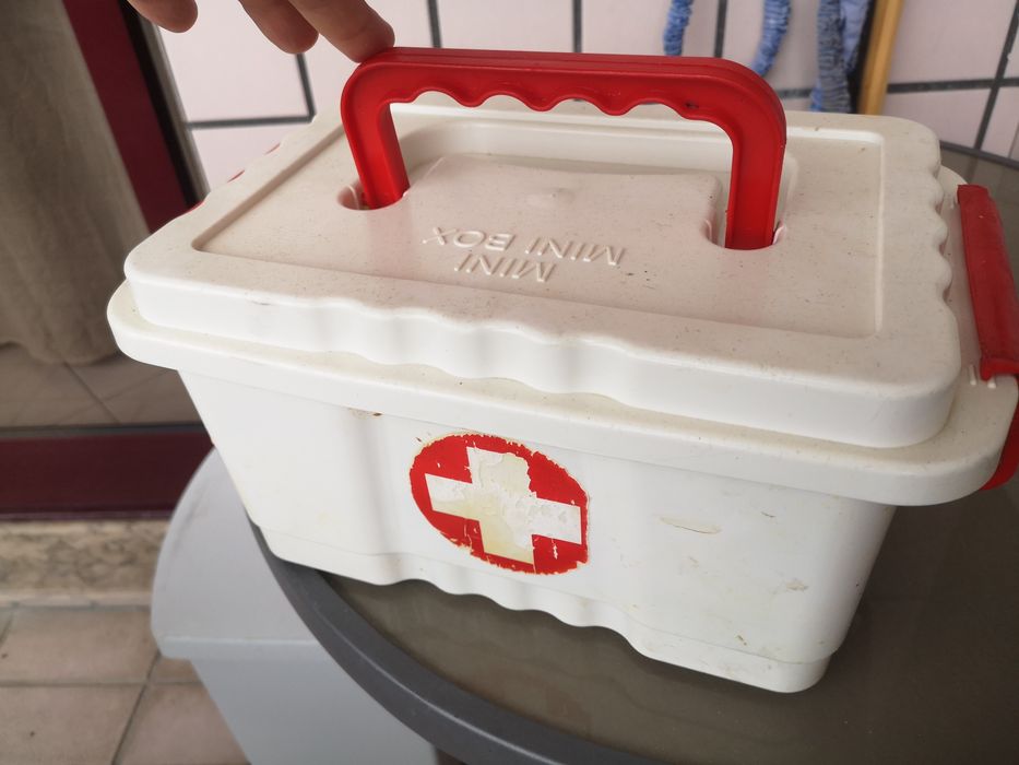 First Aid Box64751018741249121