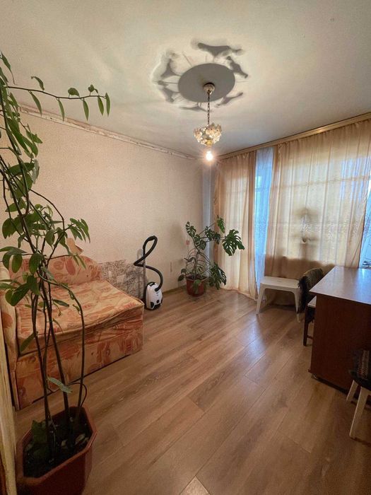 Оренда 2-х кім. квартири вул. Пасічна, р-н Метро