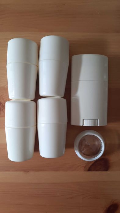 Embalagens Desodorizantes Roll-On Caseiros DIY