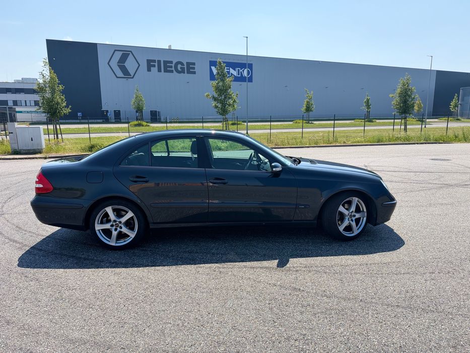 Mercedes E-CLASS w211 220 cdi