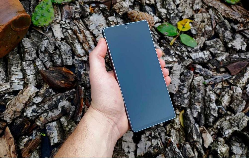 Японский флагман Sharp AQUOS R8s(sim+e-sim,4580ma,6.39"FHD+,NFC,120Гц)