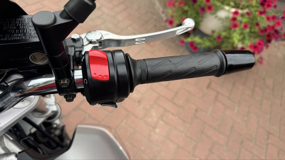 Suzuki GSR400 Сузуки з Японії