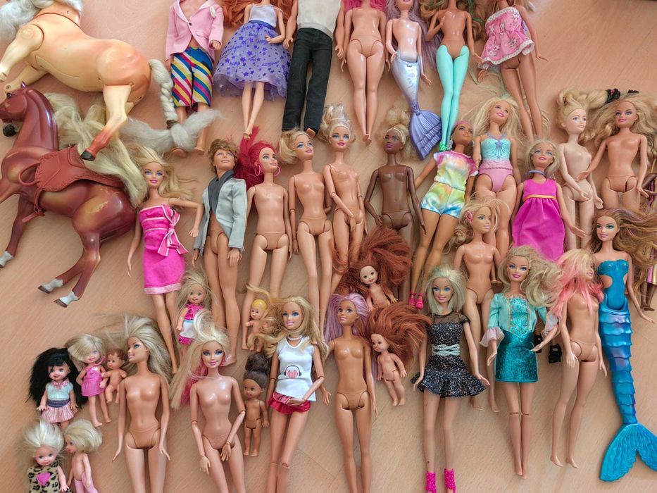 Barbie bonecas variadas