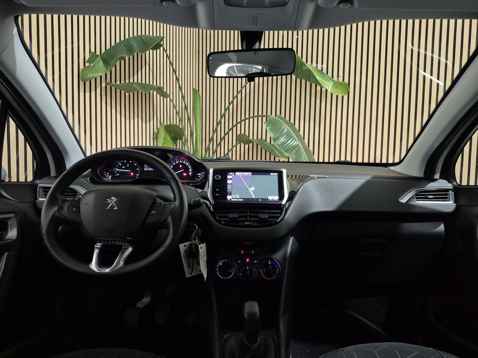 Peugeot 2008 - 37.000KM | GARANTIA | NOVO