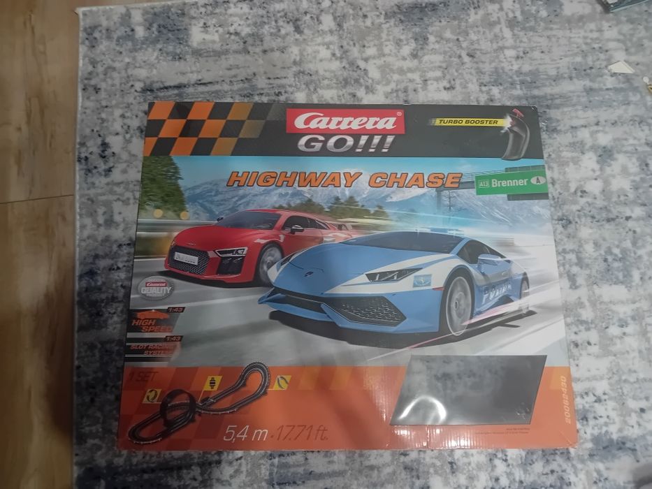 ! OKAZJA !   Samochody carrera