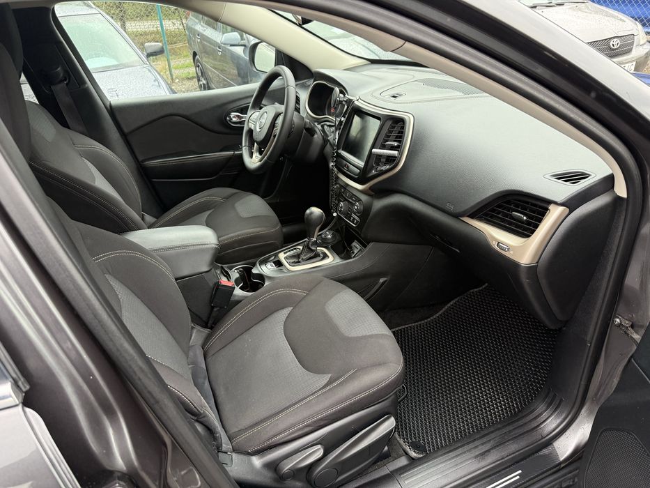 Jeep Cherokee 2.4lpg