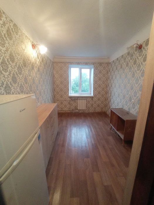 Продам гостинку метро 23 августа