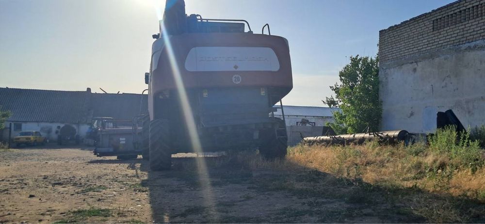 Продам Комбайн Акрос 530 2011