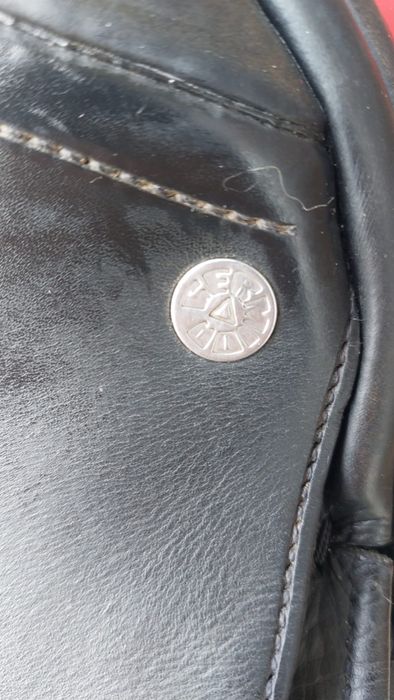 Siodło ujeżdżeniowe Germida Ratomka do remontu