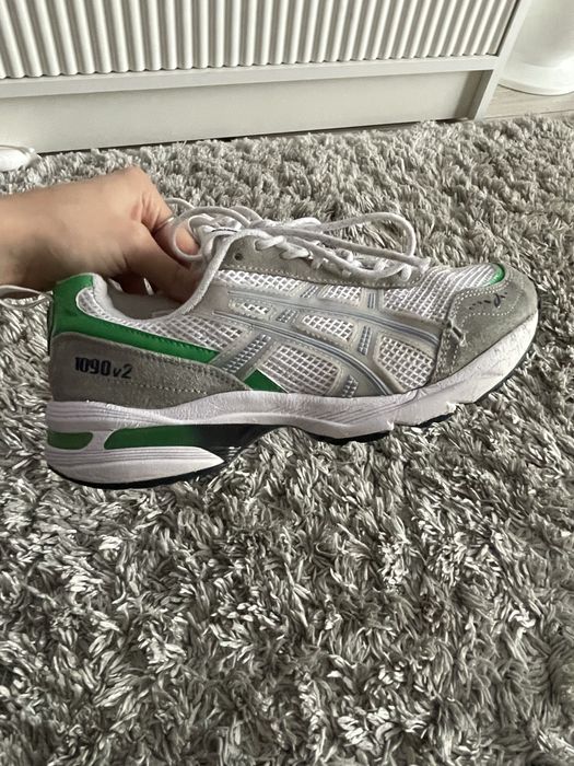 кросівки Asics GEL-1090v2