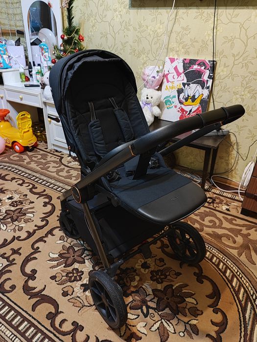 Продам коляску carrello ultra 2 в 1