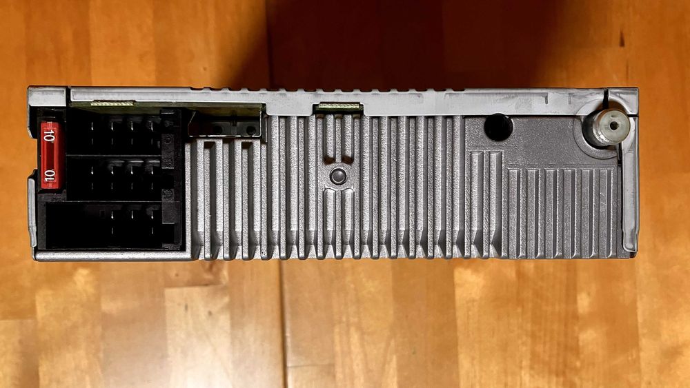 rádio automóvel Audio 10 modelo BE 3100