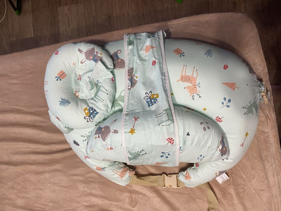 Подушка для годування