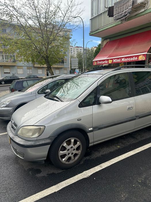 Opel zafira bom estado