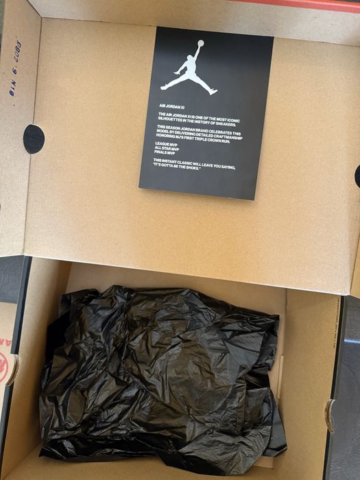 Jordan 11 Bred 2019