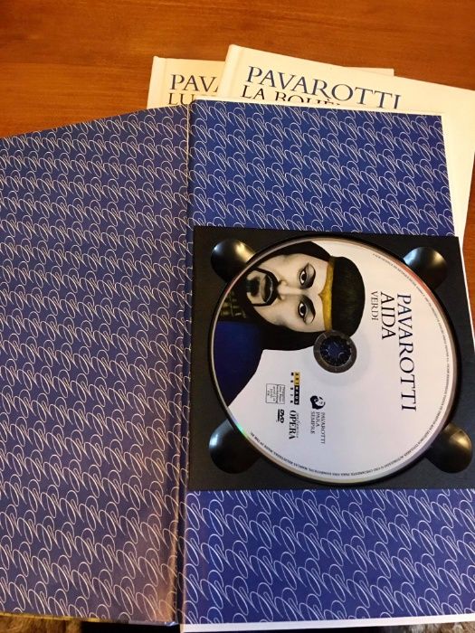 Luciano Pavarotti - 3 livros de Óperas + Cd's
