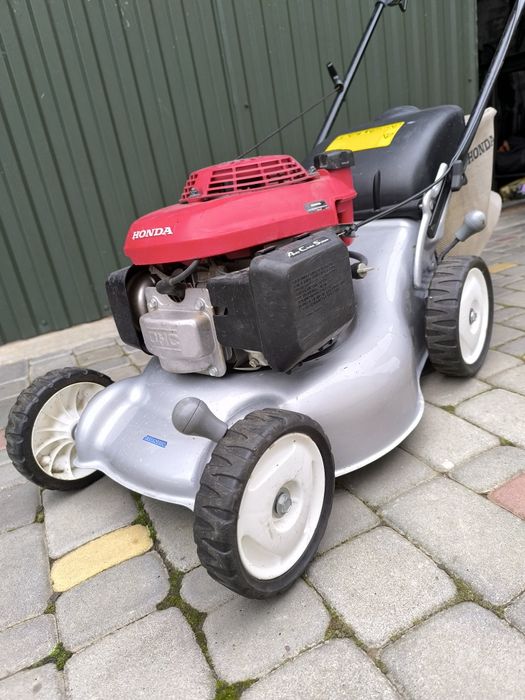 Газонокосарка HONDA