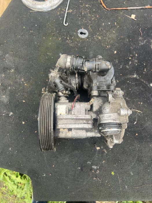 Насос гідропідсилбвача bmw e36 m40 m43 e46