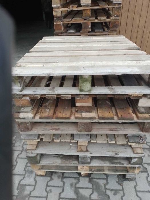 Скупка деревянных поддонов