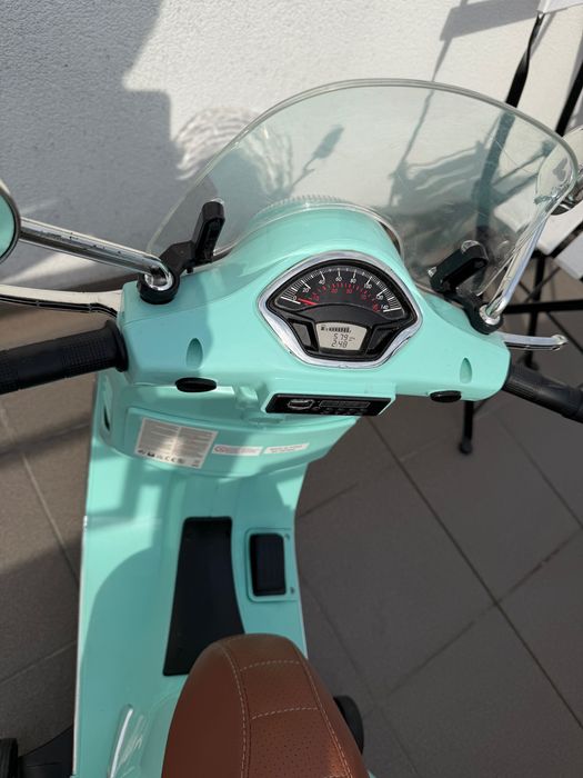 Skuter Elektryczny Vespa ( bardzo mało używany jak nowy )
