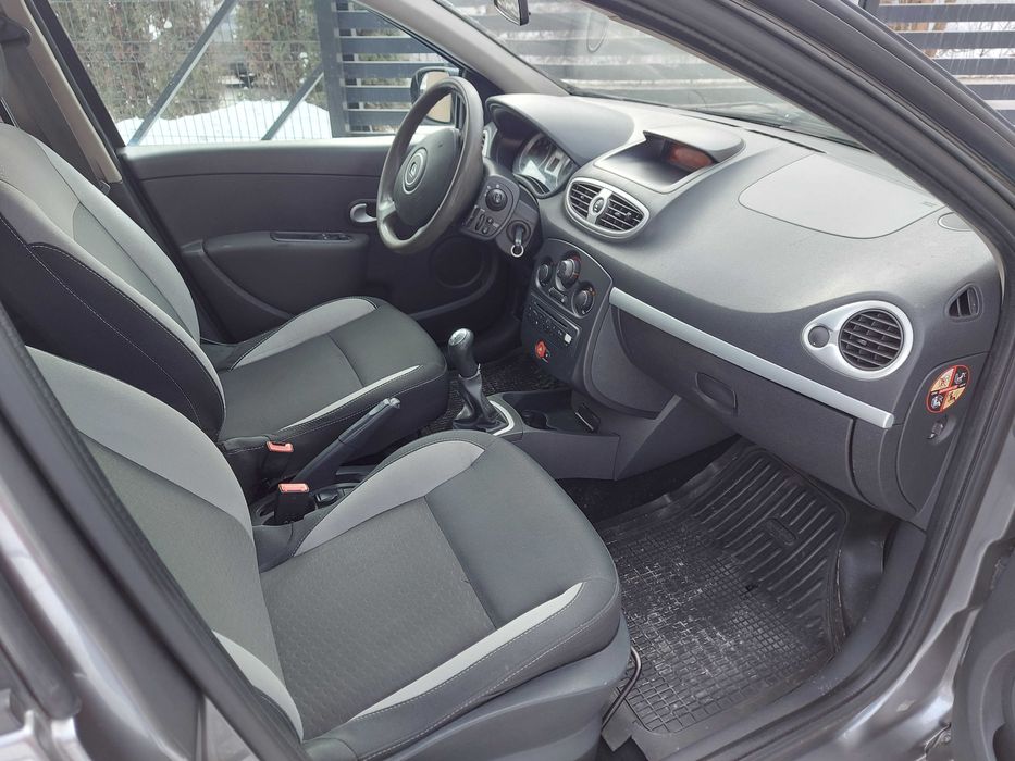 Renault clio bardzo zdbane