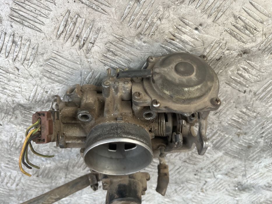 Дроссельная заслонка 3.0 Паджеро спорт 06 год mitsubishi pajero sport