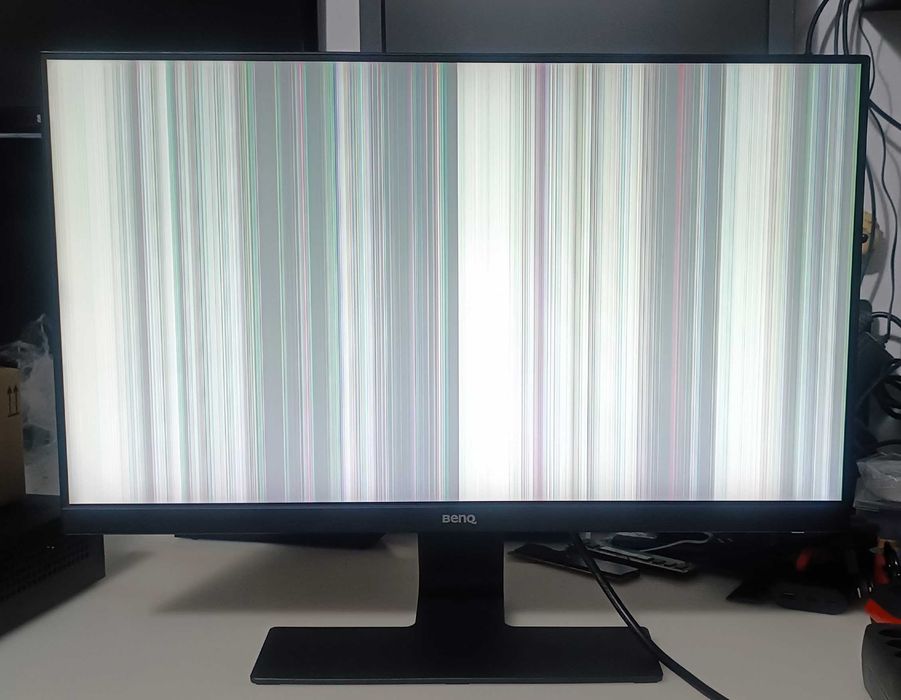 Monitor Benq GL2580-B 24" (Tela Partida)