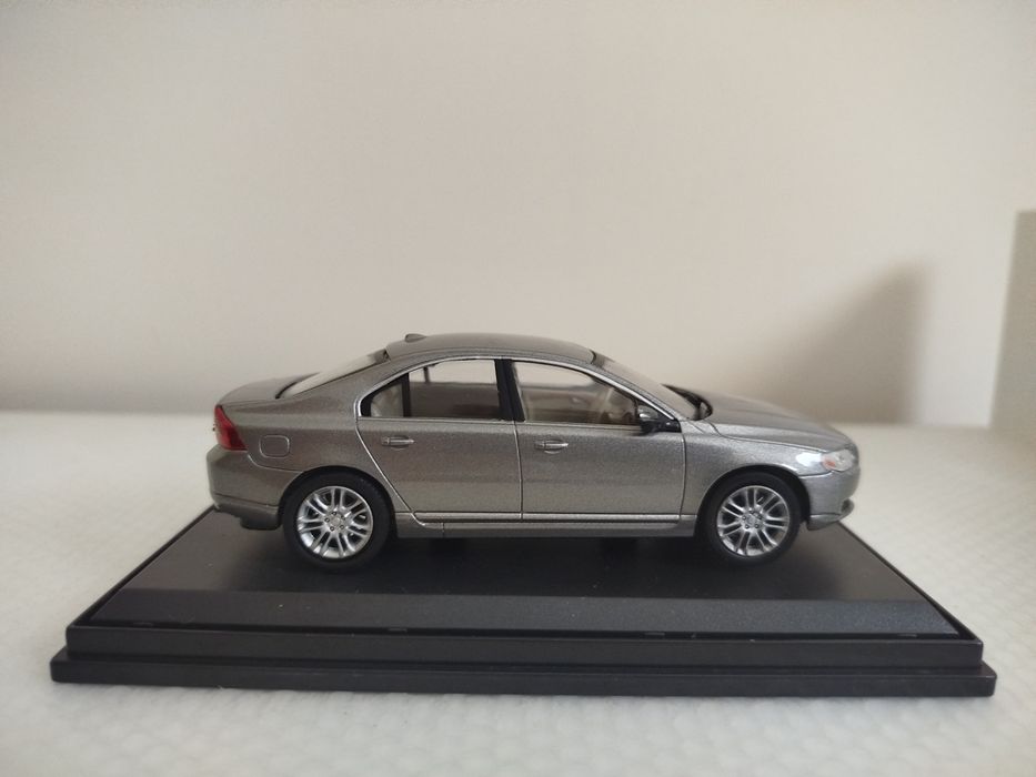 Miniatura Volvo S80 Nova 1/43