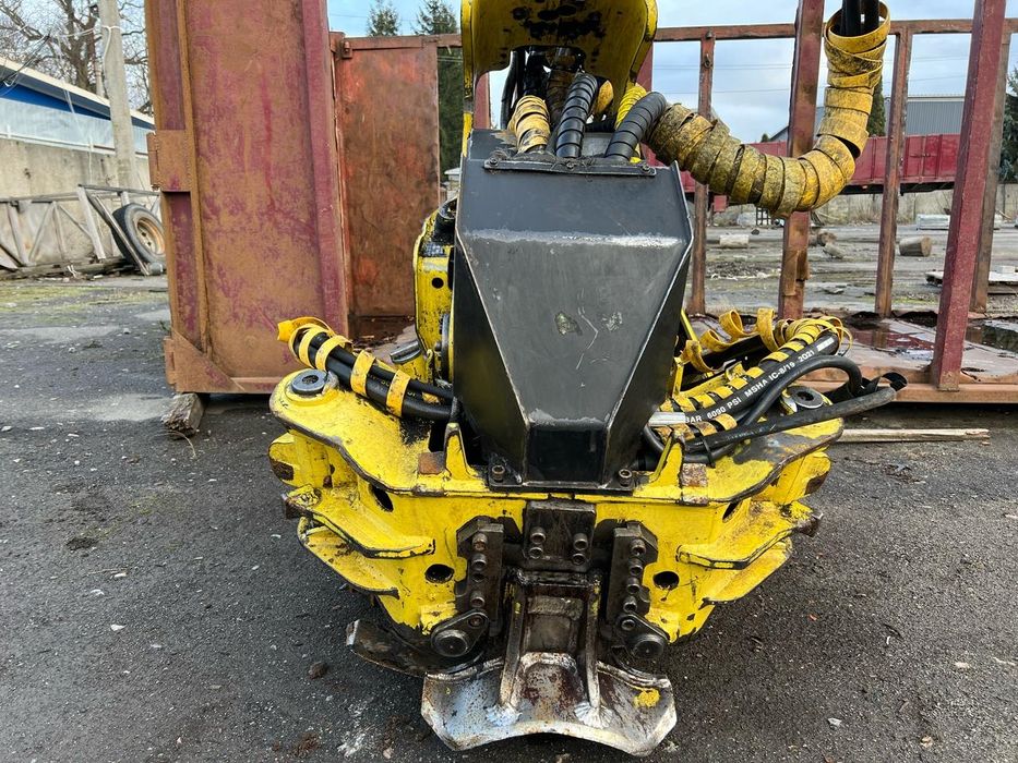 Продам харвестер гарний стан, нові колеса, обслужений