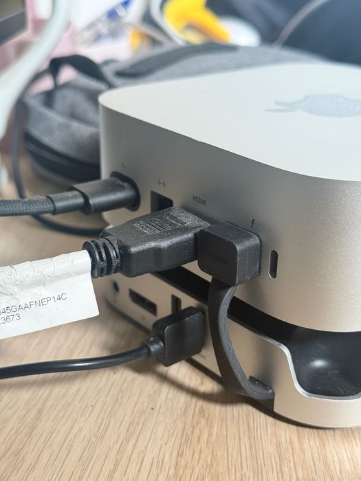 Mac mini Apple M4 16GB 512GB SSD + dock station Ugreen CM841