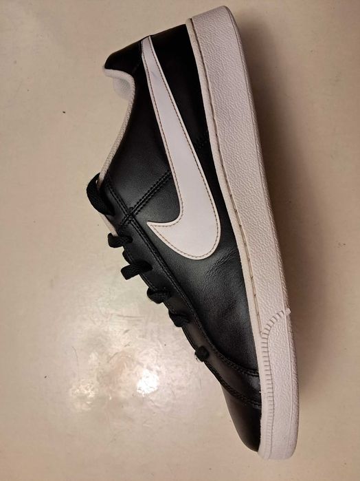 Кроссовки NIKE  оригинал 46 размер