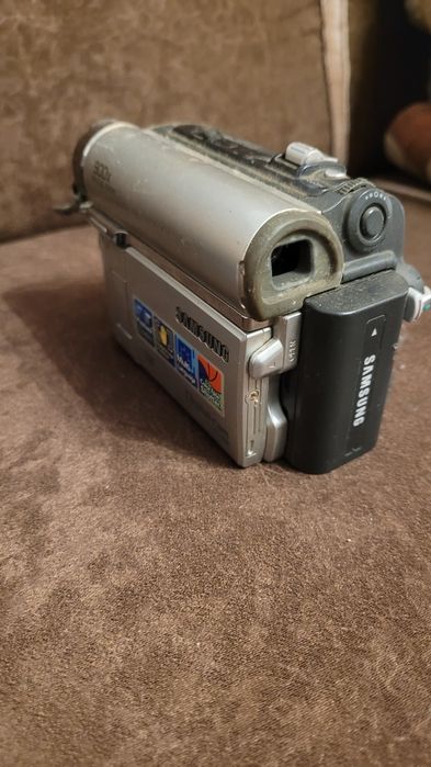 Продам 2 відеокамери Самсунг