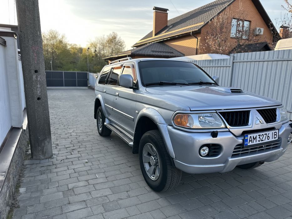 Продам Mitsubishi Pajero Sport