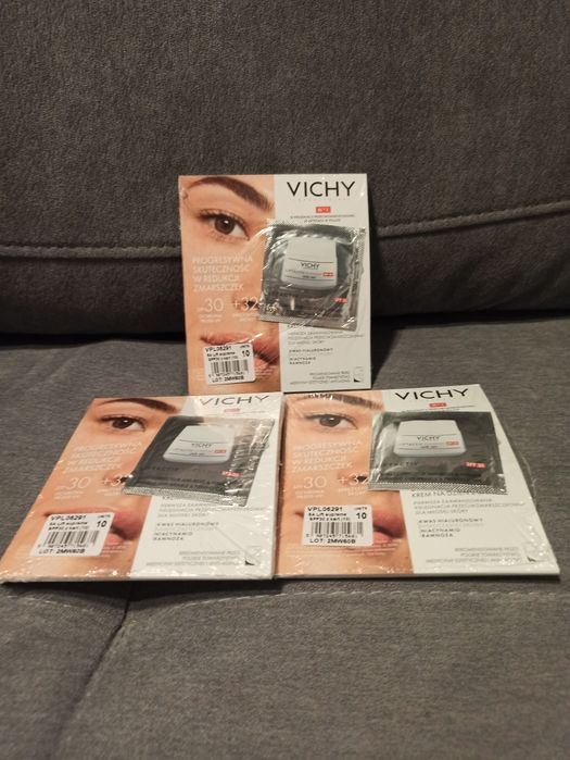Sprzedam krem Vichy w saszetkach