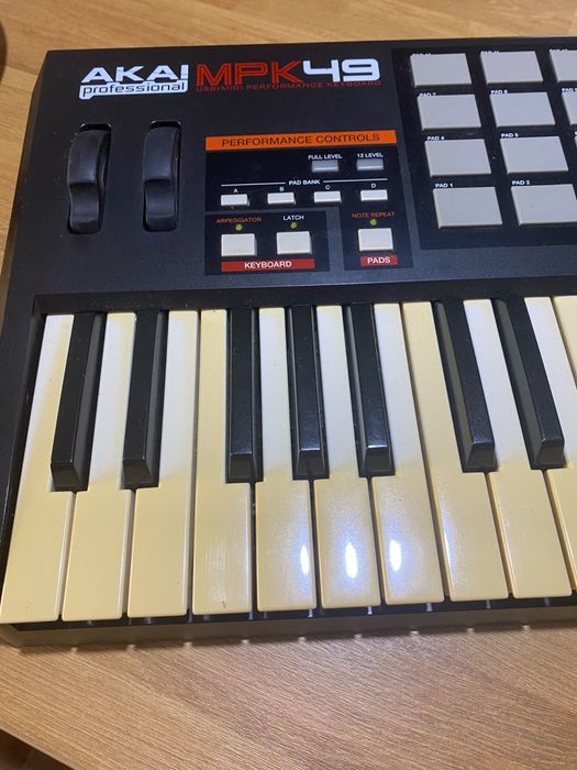 AKAI MPK49 Professional