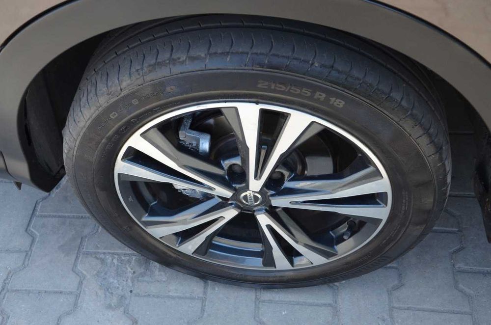 Продам NISSAN QASHQAI 2.0 AWD 2017 года выпуска