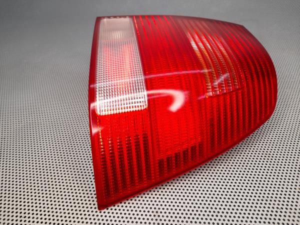 Farolim direito VOLKSWAGEN Bora (1J2)