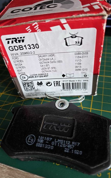 GDB1330 TRW klocki hamulcowe Renault Peugeot VW Skoda Seat Ford