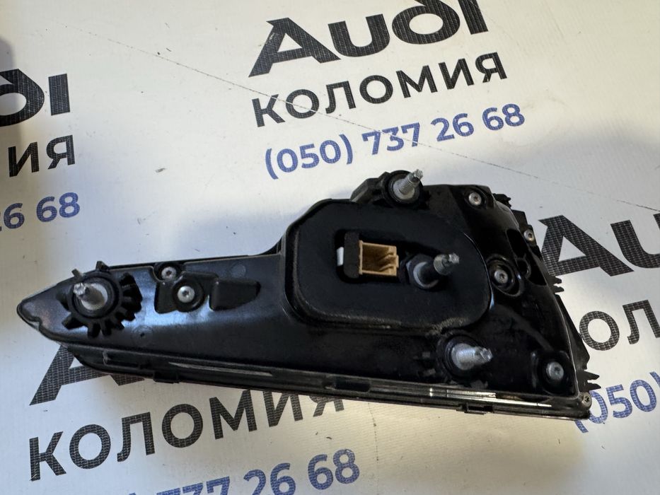 Audi a4 b9 а4 б9 фонарь стоп задній в кришку багажника