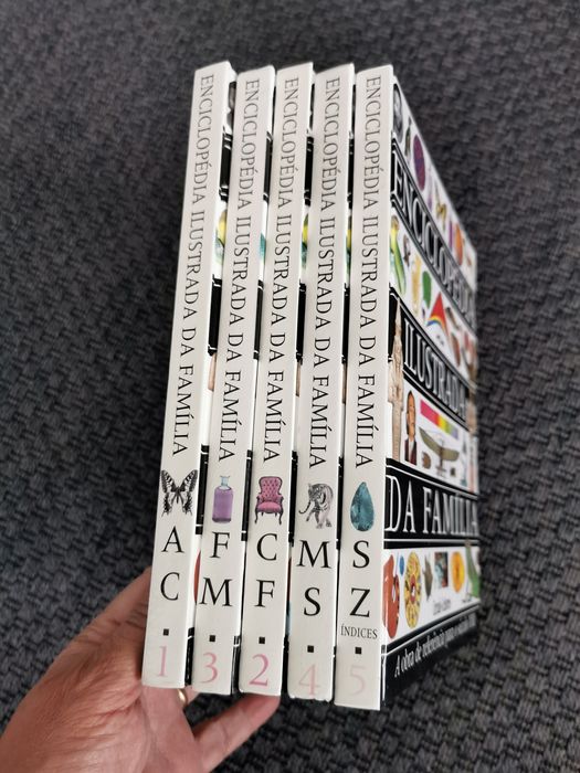 Enciclopédia Ilustrada da Família