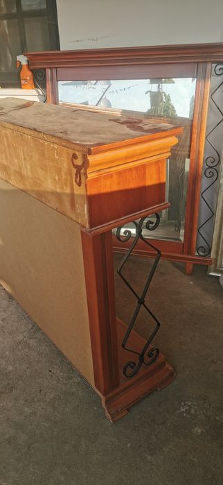 Móvel  decorativo usado