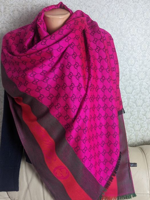 Gucci палантин з вовни хустка  жіноча шаль з вовни