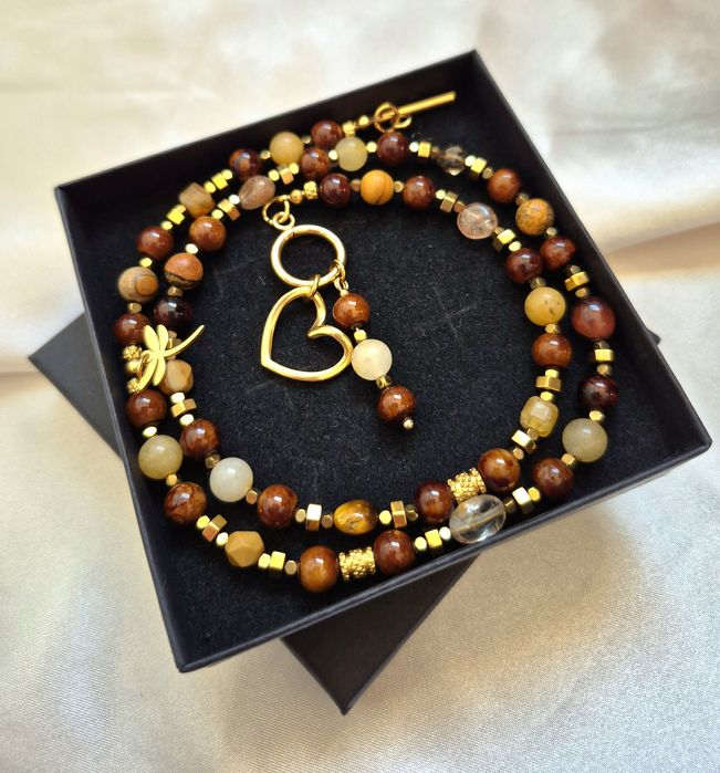 Naszyjnik z kamieni naturalnych w kolorze brązu serce miłość