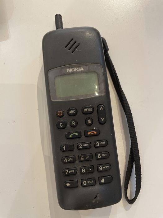 Telemóvel Nokia dos primórdios